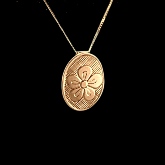 "Rosette"  Hand Engraved Gold Necklace